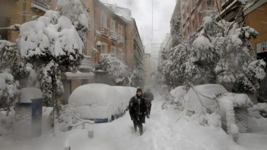 Жизнь в Мадриде налаживается после снежной бури «Филомена»