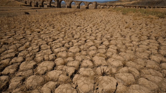 Засуха подарила Испании новые достопримечательности